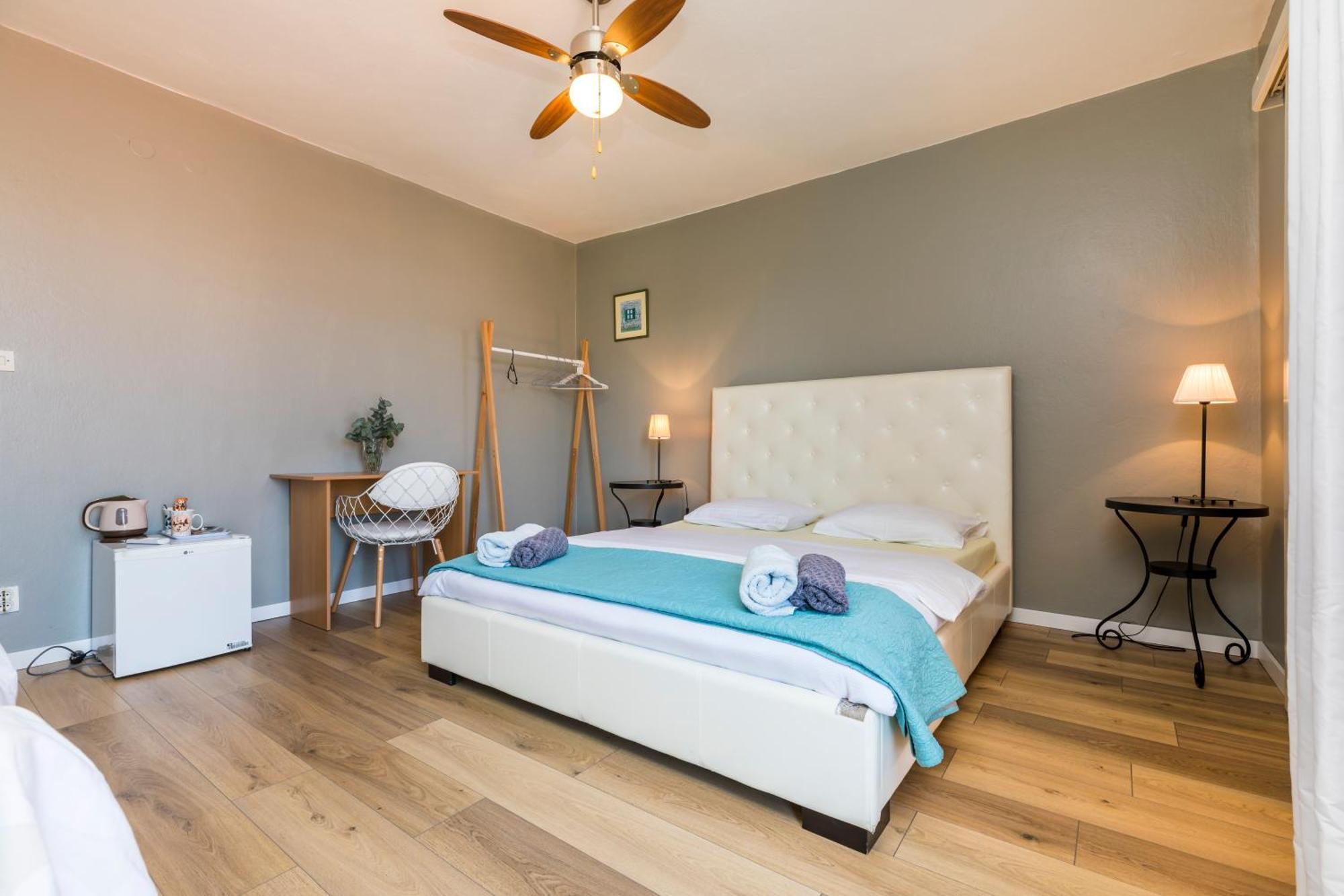 Alaburic Rooms & Apartment Mali Lošinj Eksteriør bilde