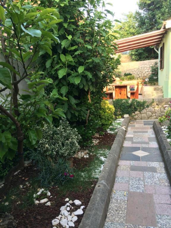 Alaburic Rooms & Apartment Mali Lošinj Eksteriør bilde